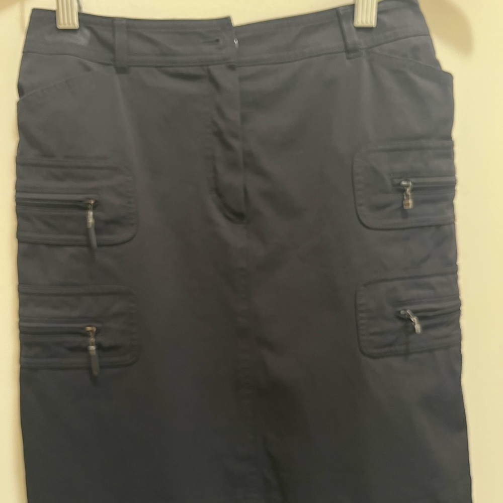 Escada Black Pencil Skirt with Zipper Details
